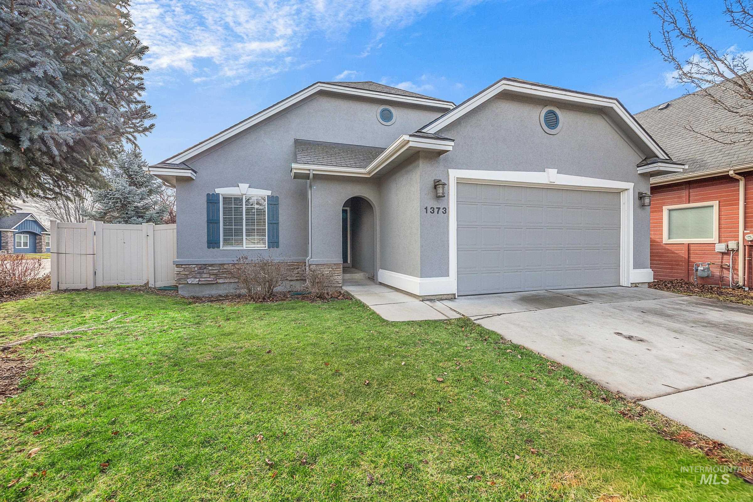 1373 W Loretta, Meridian, Idaho 83646, 3 Bedrooms, 2 Bathrooms, Residential For Sale, Price $409,900,MLS 98974468