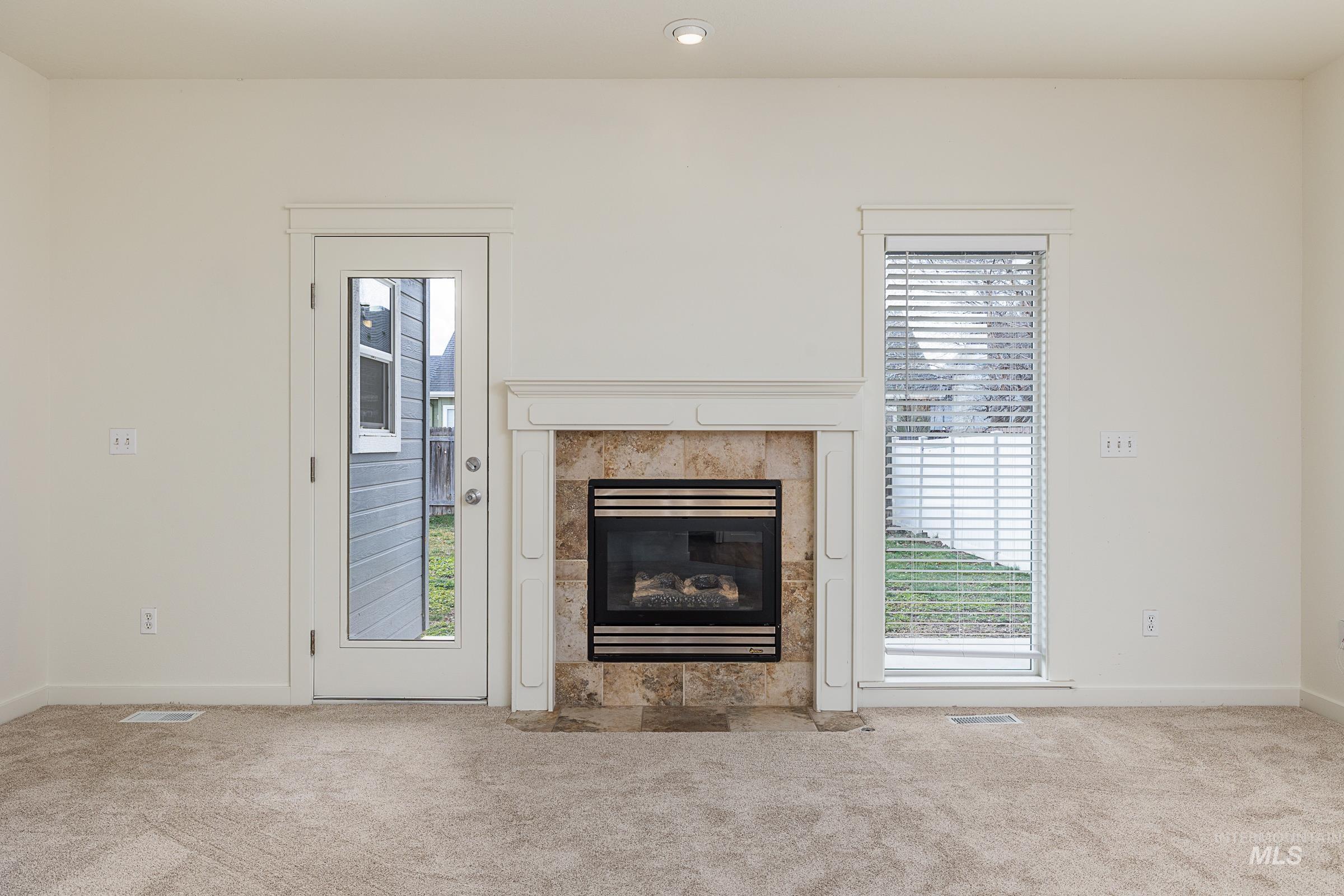 1373 W Loretta, Meridian, Idaho 83646, 3 Bedrooms, 2 Bathrooms, Residential For Sale, Price $409,900,MLS 98974468