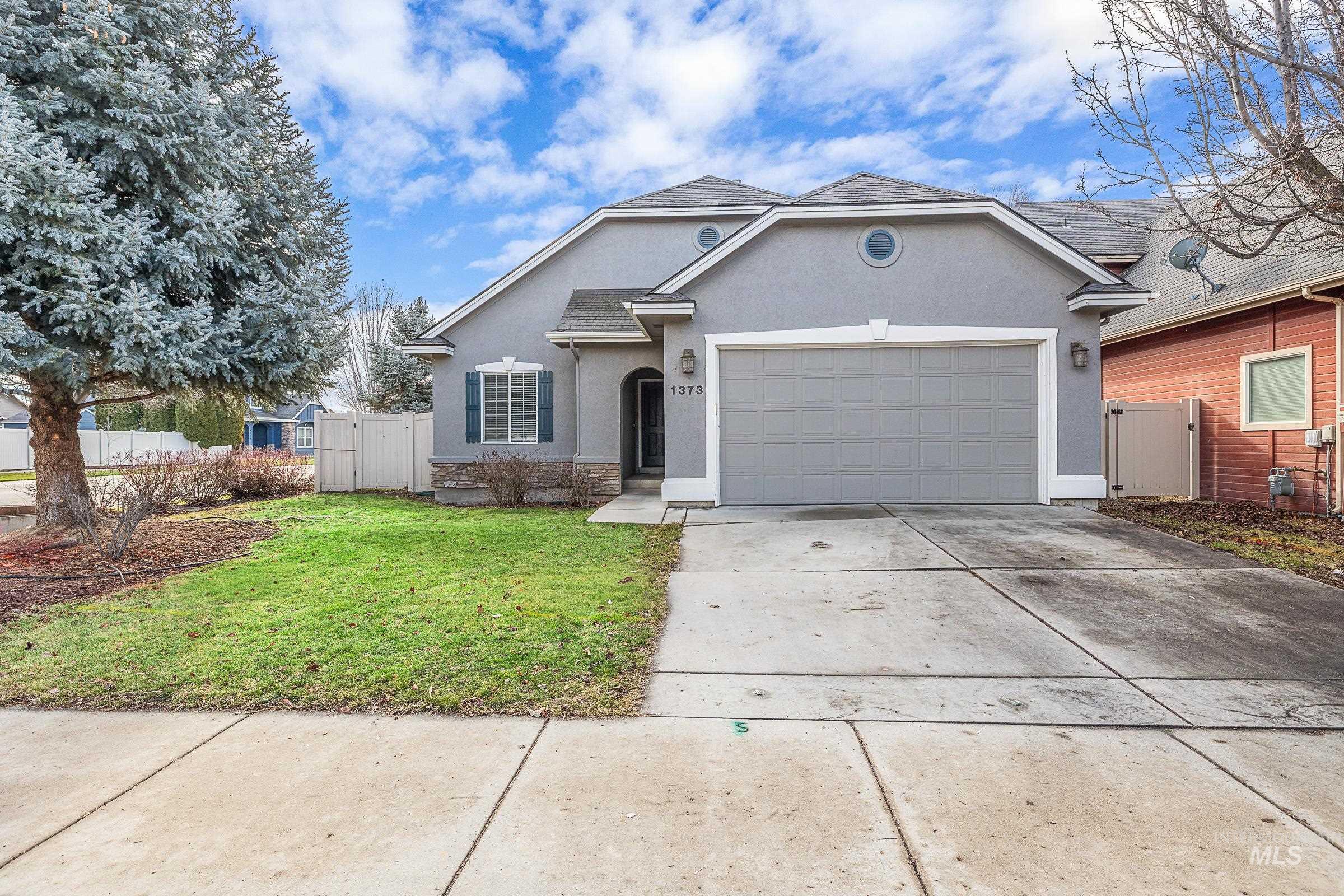 1373 W Loretta, Meridian, Idaho 83646, 3 Bedrooms, 2 Bathrooms, Residential For Sale, Price $409,900,MLS 98974468
