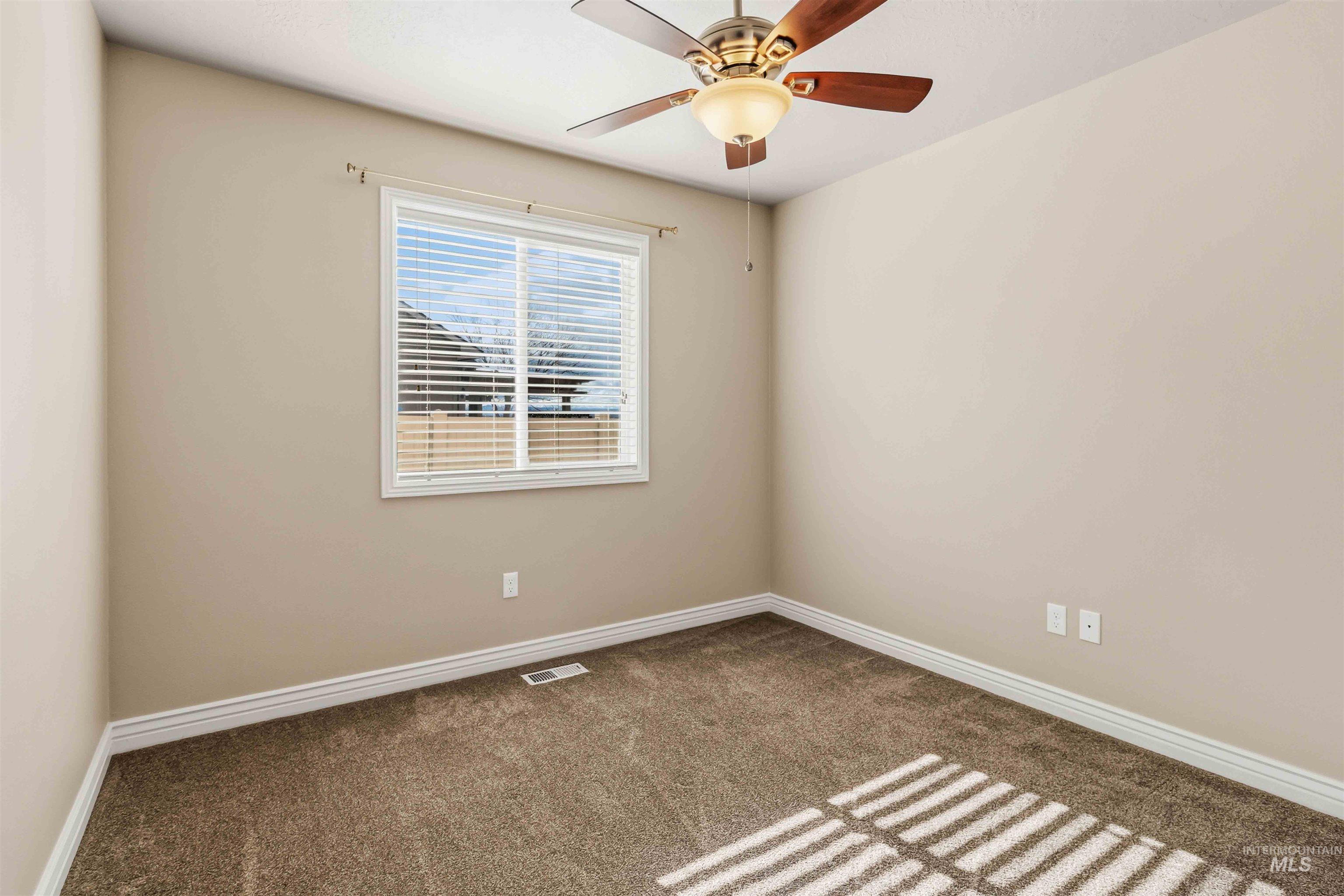 11439 W Mission Pointe Dr, Nampa, Idaho 83651, 3 Bedrooms, 2 Bathrooms, Residential For Sale, Price $415,000,MLS 98974469