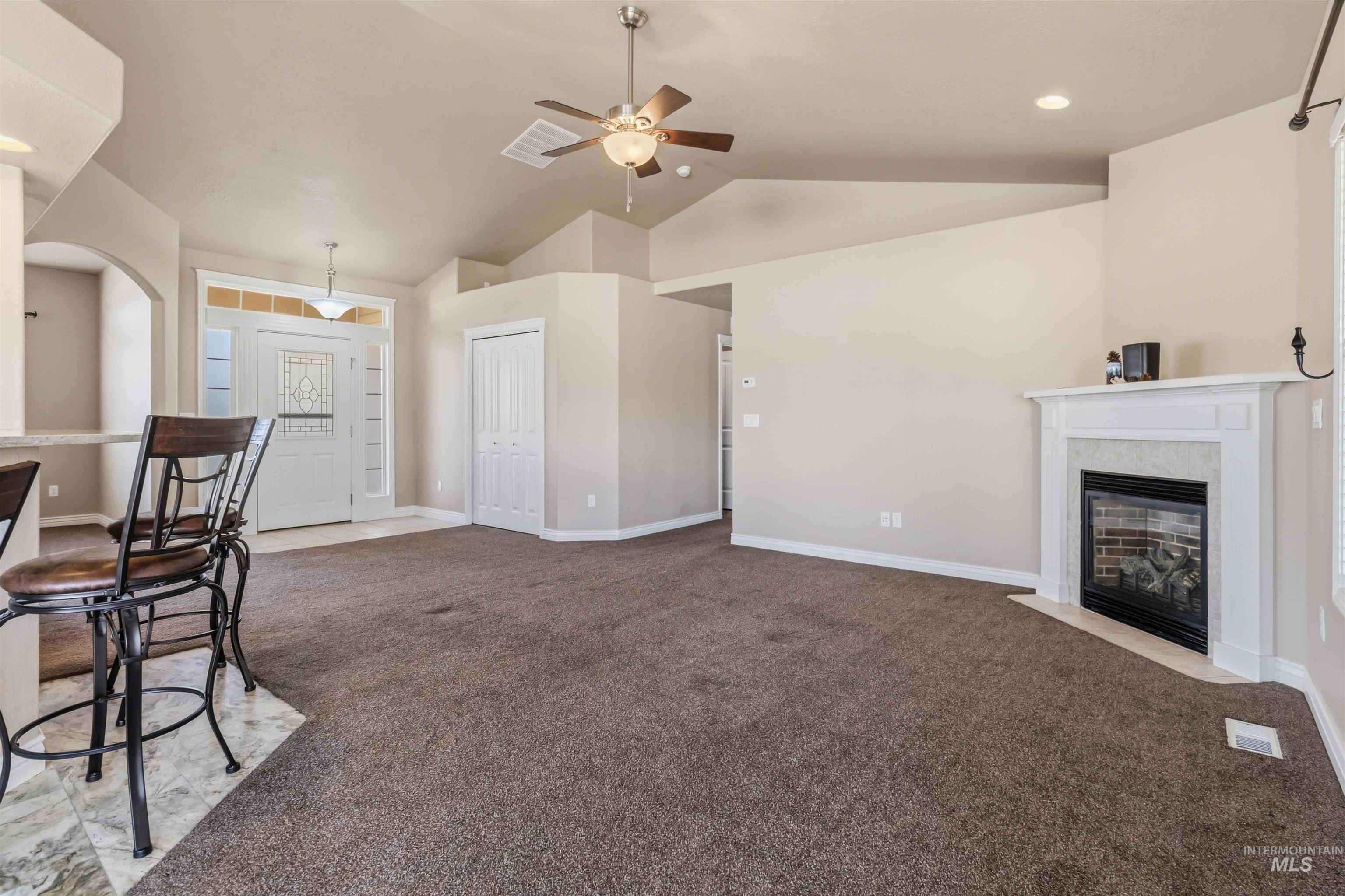 11439 W Mission Pointe Dr, Nampa, Idaho 83651, 3 Bedrooms, 2 Bathrooms, Residential For Sale, Price $415,000,MLS 98974469