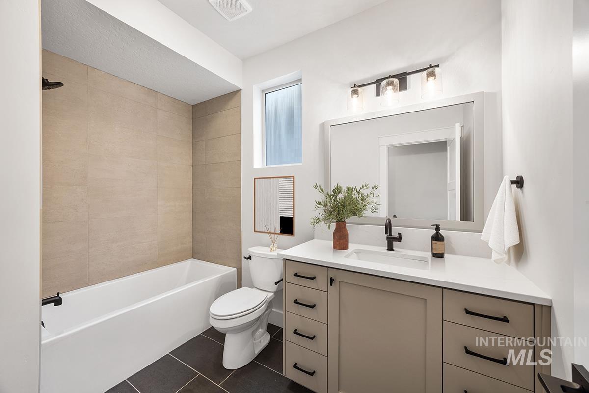 3297 E Englehart Drive, Meridian, Idaho 83642, 4 Bedrooms, 3 Bathrooms, Residential For Sale, Price $749,800,MLS 98974471