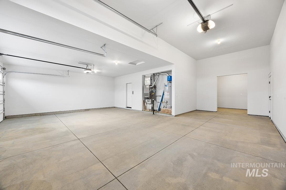 3297 E Englehart Drive, Meridian, Idaho 83642, 4 Bedrooms, 3 Bathrooms, Residential For Sale, Price $749,800,MLS 98974471