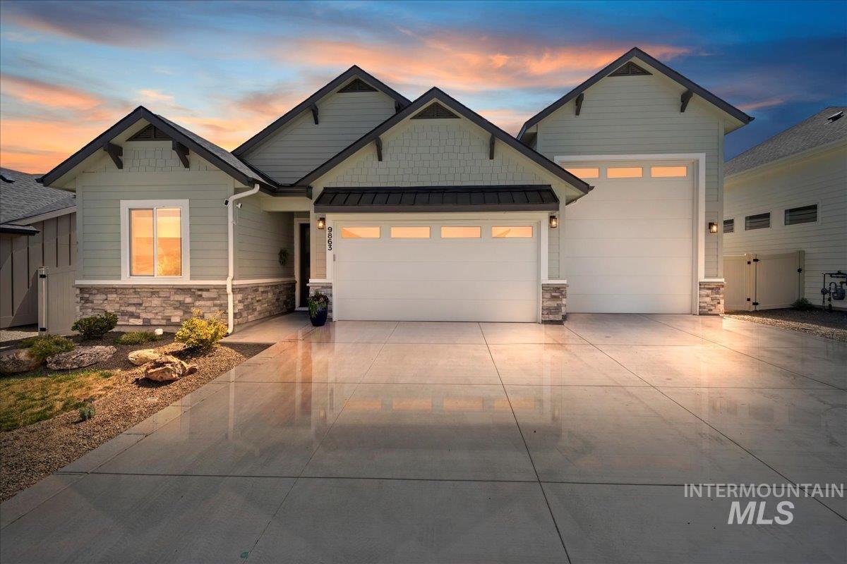 9863 W Aviara St., Star, Idaho 83669, 3 Bedrooms, 2 Bathrooms, Residential For Sale, Price $649,000,MLS 98974472