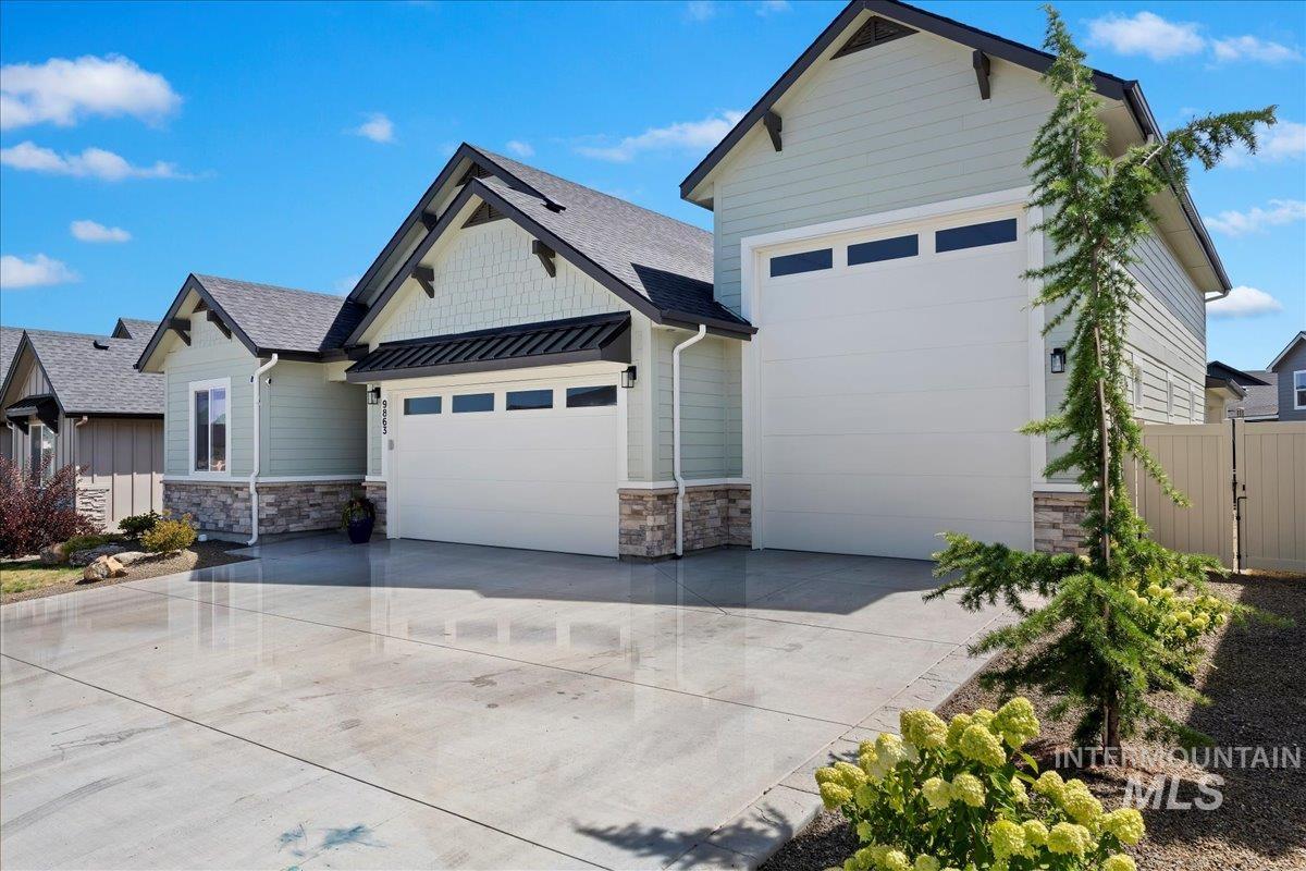 9863 W Aviara St., Star, Idaho 83669, 3 Bedrooms, 2 Bathrooms, Residential For Sale, Price $649,000,MLS 98974472