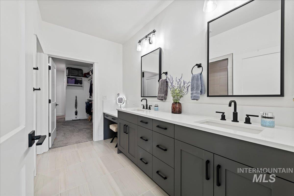 9863 W Aviara St., Star, Idaho 83669, 3 Bedrooms, 2 Bathrooms, Residential For Sale, Price $649,000,MLS 98974472