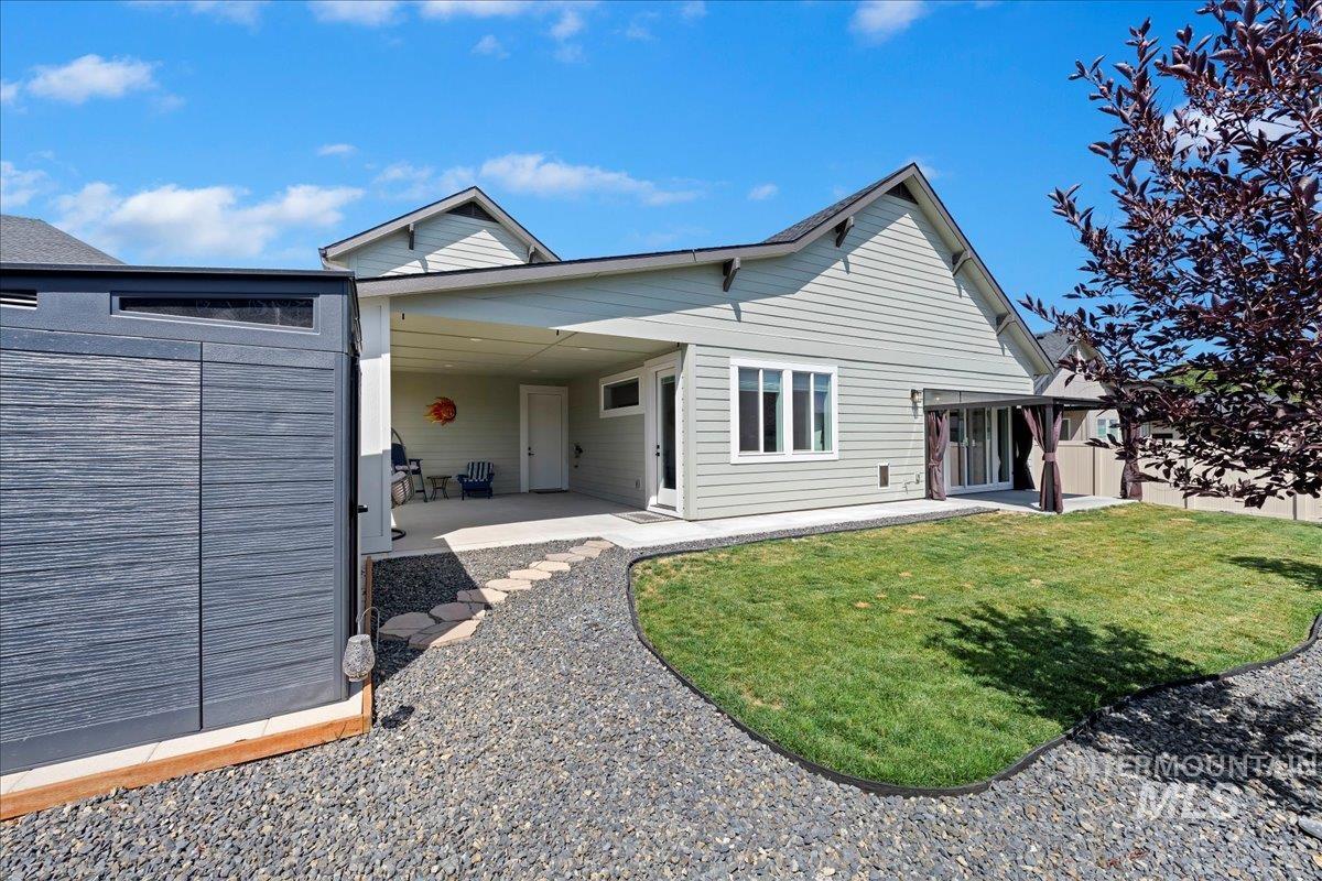 9863 W Aviara St., Star, Idaho 83669, 3 Bedrooms, 2 Bathrooms, Residential For Sale, Price $649,000,MLS 98974472