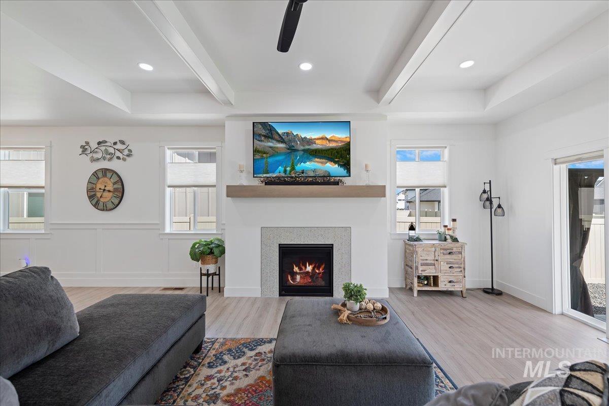 9863 W Aviara St., Star, Idaho 83669, 3 Bedrooms, 2 Bathrooms, Residential For Sale, Price $649,000,MLS 98974472