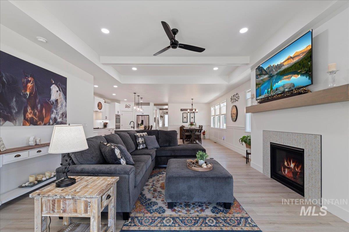 9863 W Aviara St., Star, Idaho 83669, 3 Bedrooms, 2 Bathrooms, Residential For Sale, Price $649,000,MLS 98974472