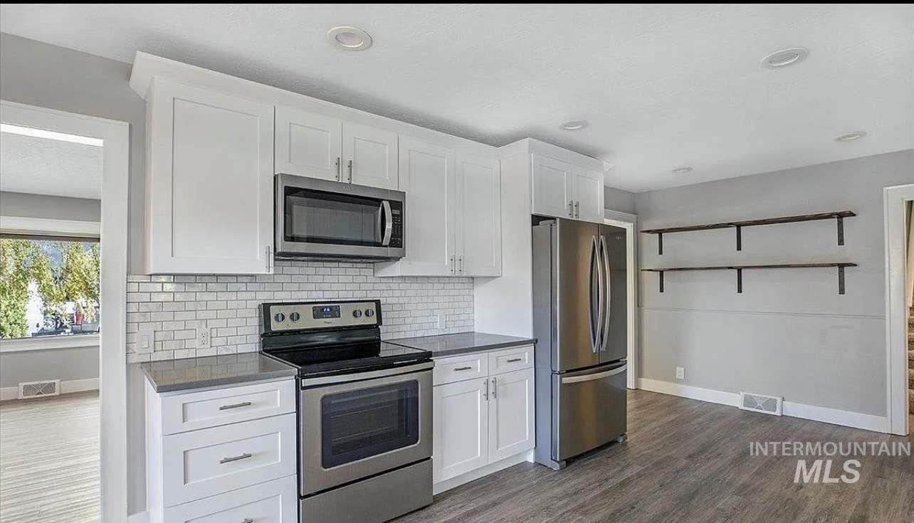 291 Lincoln St, Twin Falls, Idaho 83301, 5 Bedrooms, 3 Bathrooms, Residential For Sale, Price $599,000, 98974473