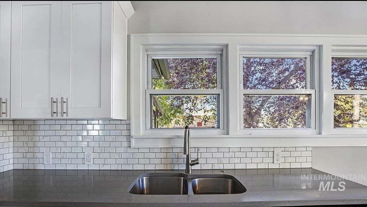 291 Lincoln St, Twin Falls, Idaho 83301, 5 Bedrooms, 3 Bathrooms, Residential For Sale, Price $599,000, 98974473