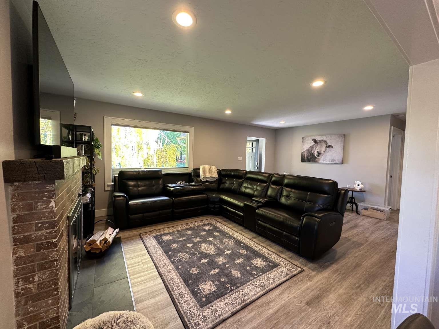 291 Lincoln St, Twin Falls, Idaho 83301, 5 Bedrooms, 3 Bathrooms, Residential For Sale, Price $599,000, 98974473