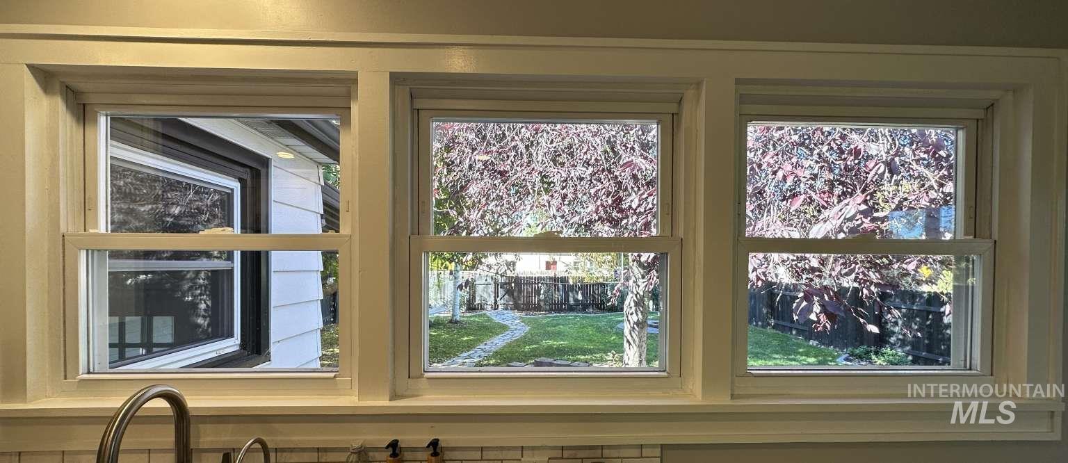 291 Lincoln St, Twin Falls, Idaho 83301, 5 Bedrooms, 3 Bathrooms, Residential For Sale, Price $599,000, 98974473