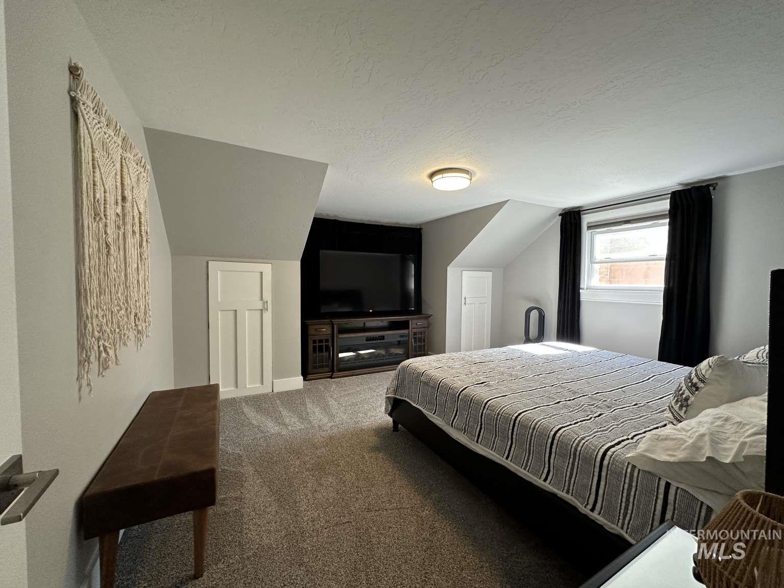 291 Lincoln St, Twin Falls, Idaho 83301, 5 Bedrooms, 3 Bathrooms, Residential For Sale, Price $599,000, 98974473