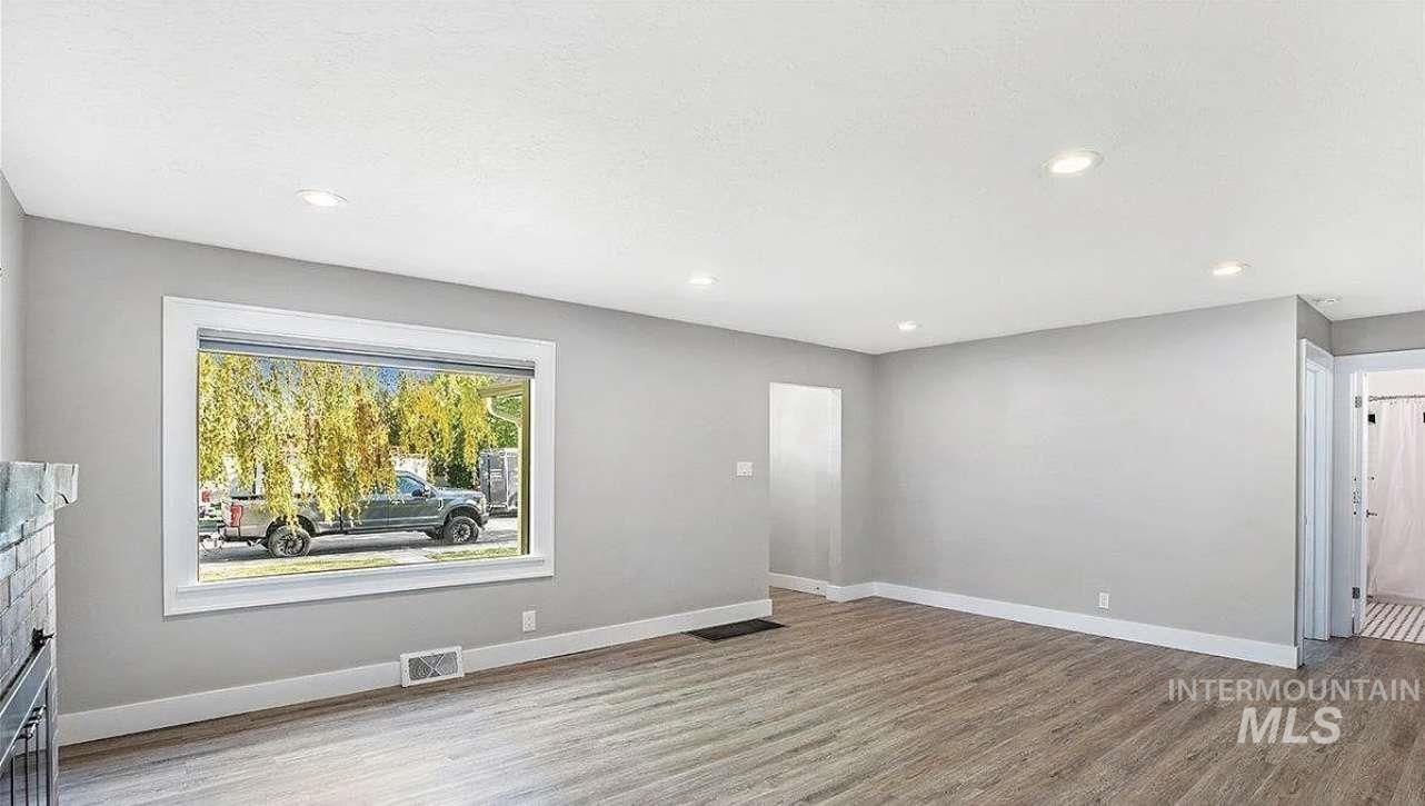 291 Lincoln St, Twin Falls, Idaho 83301, 5 Bedrooms, 3 Bathrooms, Residential For Sale, Price $599,000, 98974473