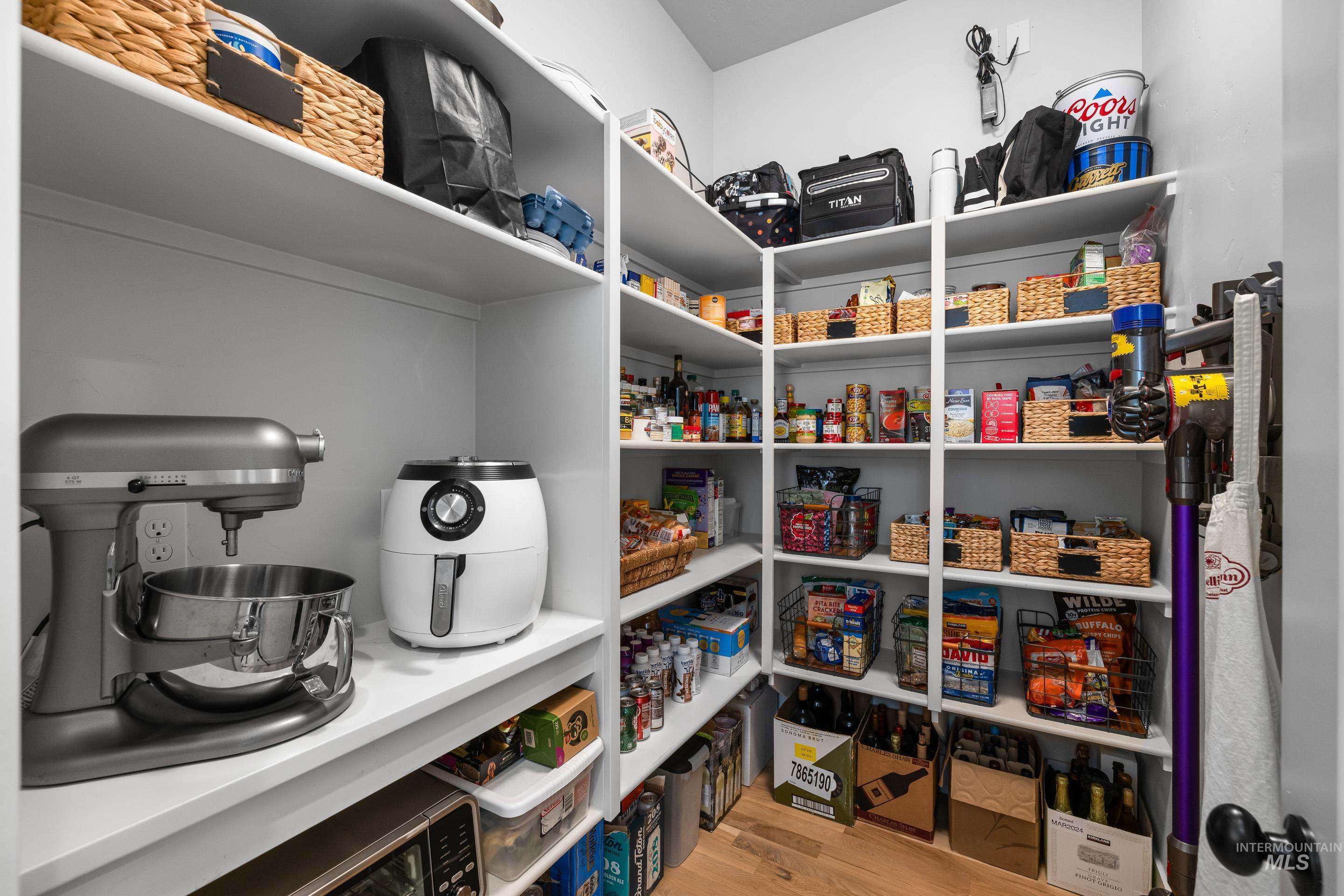 13427 N Hazel Grouse Way, Boise, Idaho 83714, 4 Bedrooms, 3.5 Bathrooms, Residential For Sale, Price $1,089,000,MLS 98974475