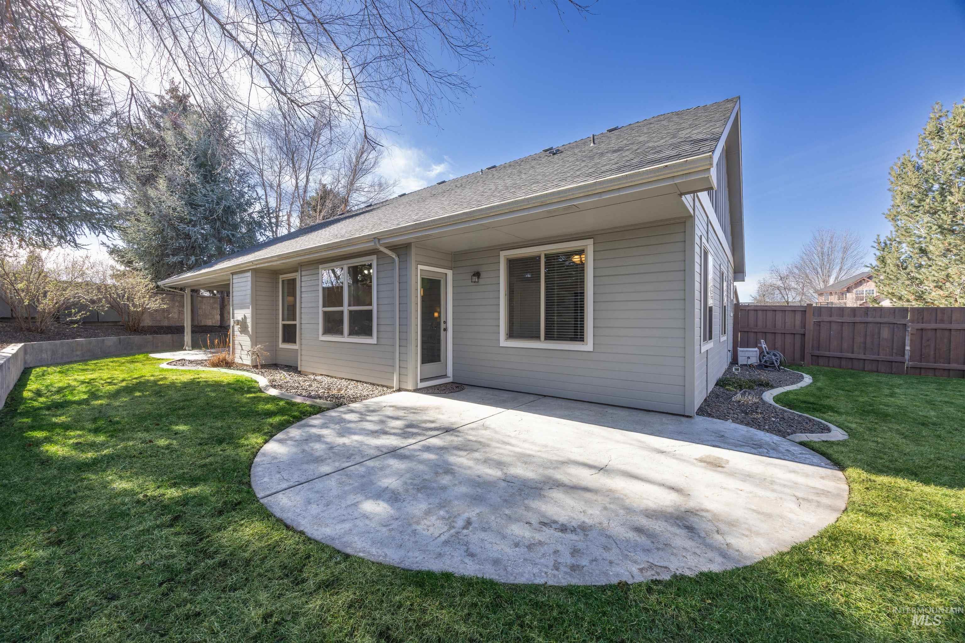 5236 N Cougar Flat Pl, Meridian, Idaho 83646, 4 Bedrooms, 3 Bathrooms, Residential For Sale, Price $675,000, 98974476