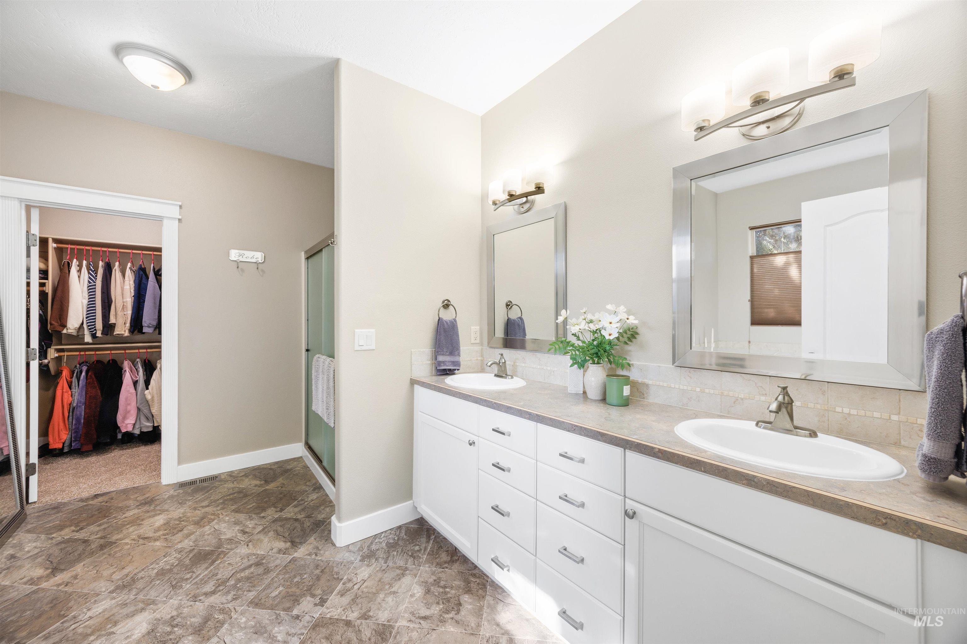 5236 N Cougar Flat Pl, Meridian, Idaho 83646, 4 Bedrooms, 3 Bathrooms, Residential For Sale, Price $675,000,MLS 98974476