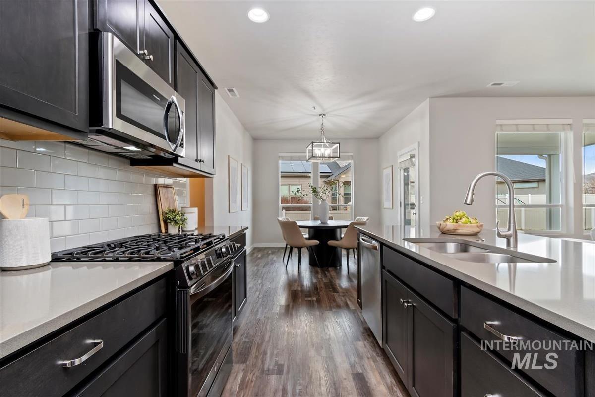 6766 E Zaffre Ridge St, Boise, Idaho 83716, 3 Bedrooms, 2.5 Bathrooms, Residential For Sale, Price $639,000,MLS 98974477