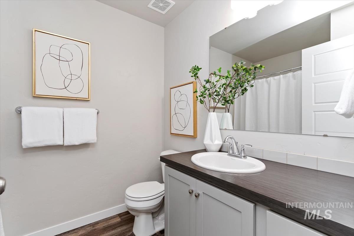 6766 E Zaffre Ridge St, Boise, Idaho 83716, 3 Bedrooms, 2.5 Bathrooms, Residential For Sale, Price $639,000,MLS 98974477