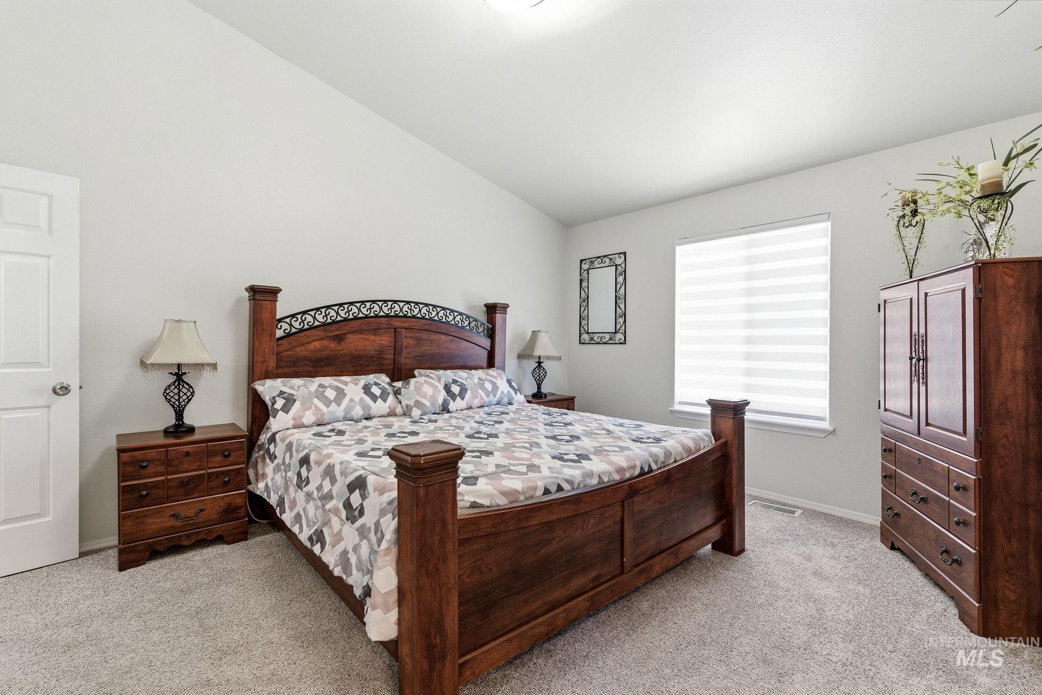 16968 N Dememere Loop, Nampa, Idaho 83687, 3 Bedrooms, 2 Bathrooms, Residential For Sale, Price $410,000,MLS 98974478