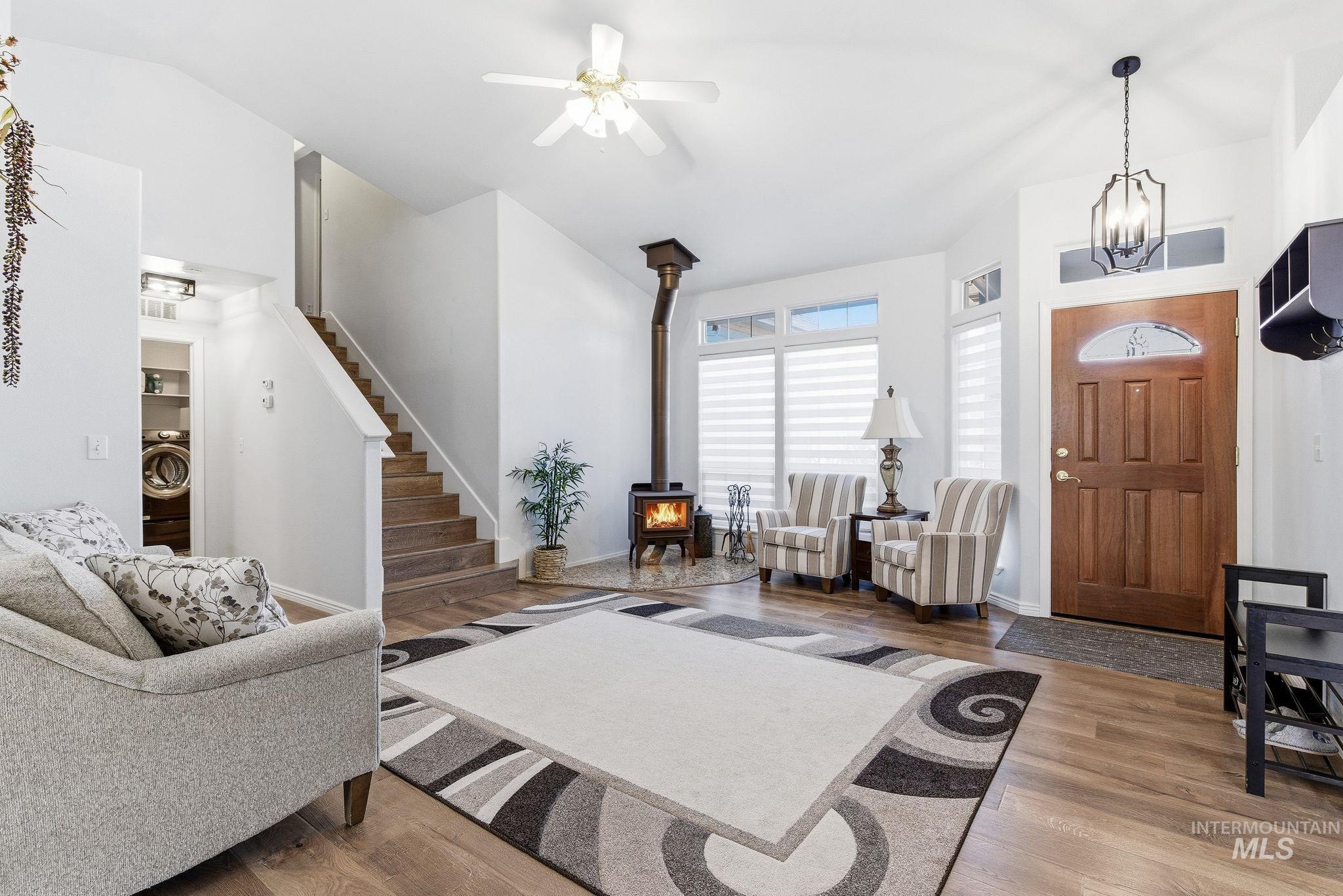 16968 N Dememere Loop, Nampa, Idaho 83687, 3 Bedrooms, 2 Bathrooms, Residential For Sale, Price $410,000,MLS 98974478