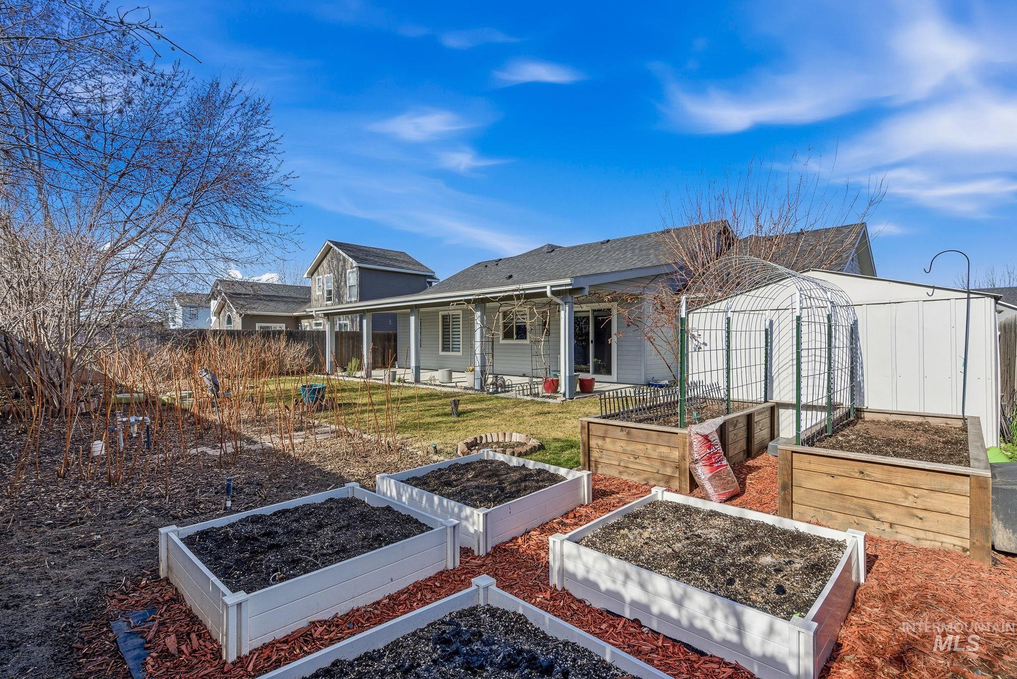 16968 N Dememere Loop, Nampa, Idaho 83687, 3 Bedrooms, 2 Bathrooms, Residential For Sale, Price $410,000,MLS 98974478