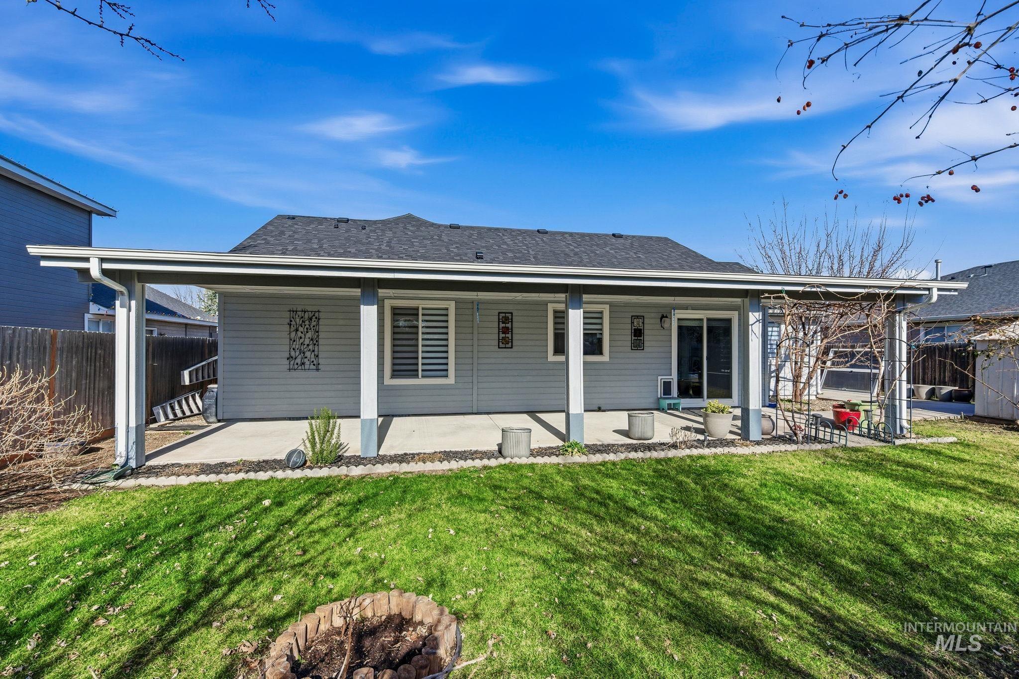 16968 N Dememere Loop, Nampa, Idaho 83687, 3 Bedrooms, 2 Bathrooms, Residential For Sale, Price $410,000,MLS 98974478