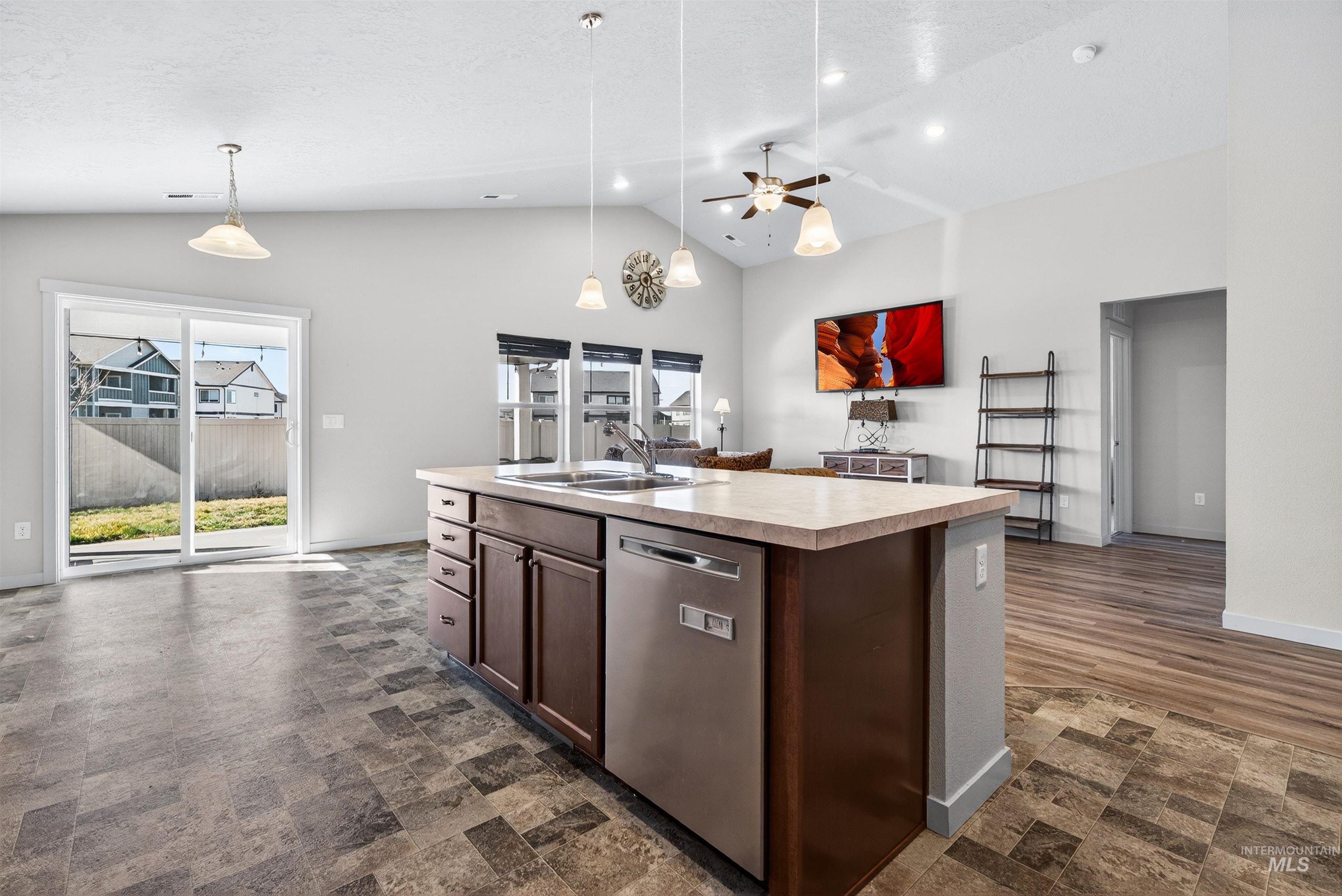 19397 Red Eagle Way, Caldwell, Idaho 83605, 4 Bedrooms, 2 Bathrooms, Residential For Sale, Price $405,000,MLS 98974479