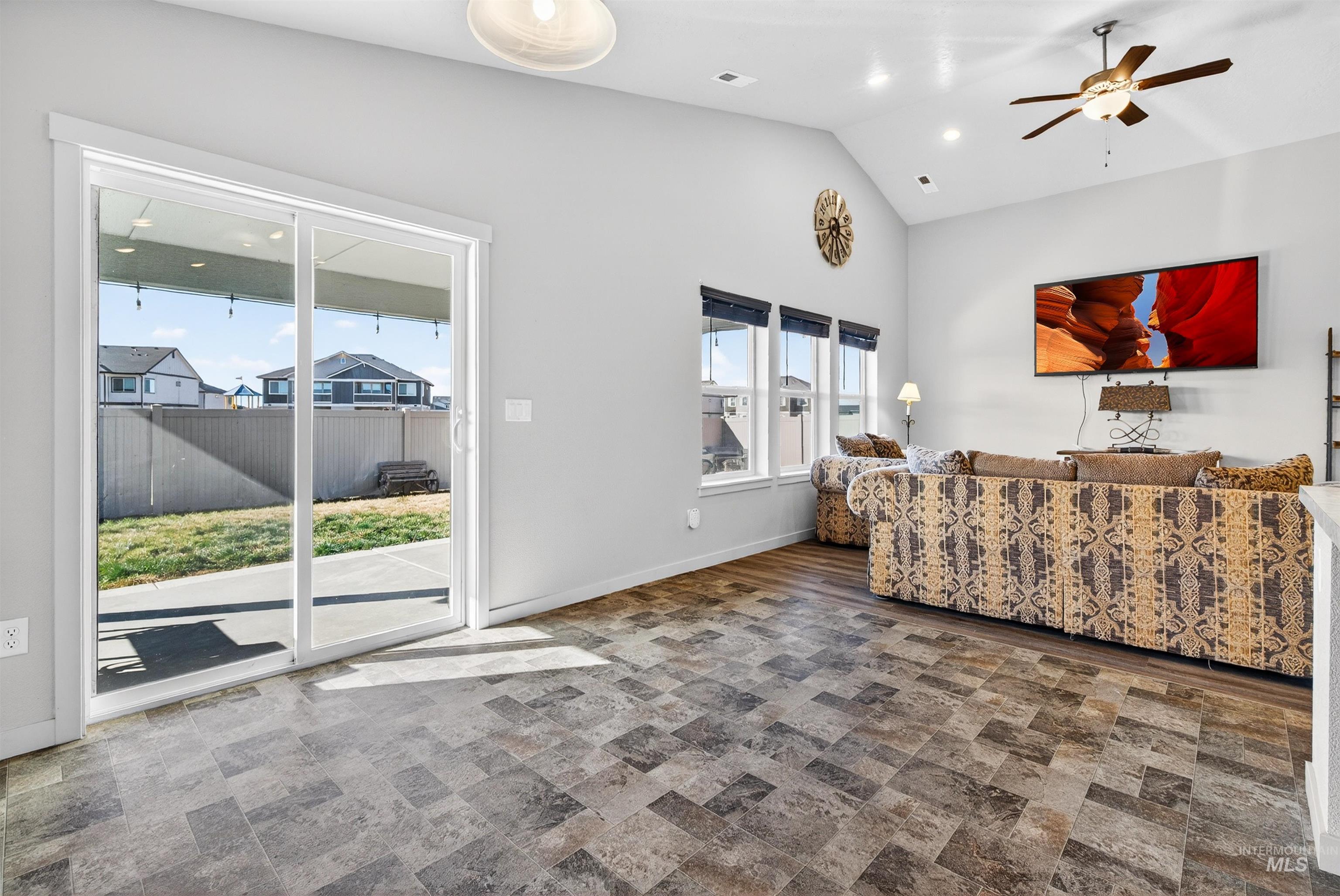 19397 Red Eagle Way, Caldwell, Idaho 83605, 4 Bedrooms, 2 Bathrooms, Residential For Sale, Price $405,000,MLS 98974479