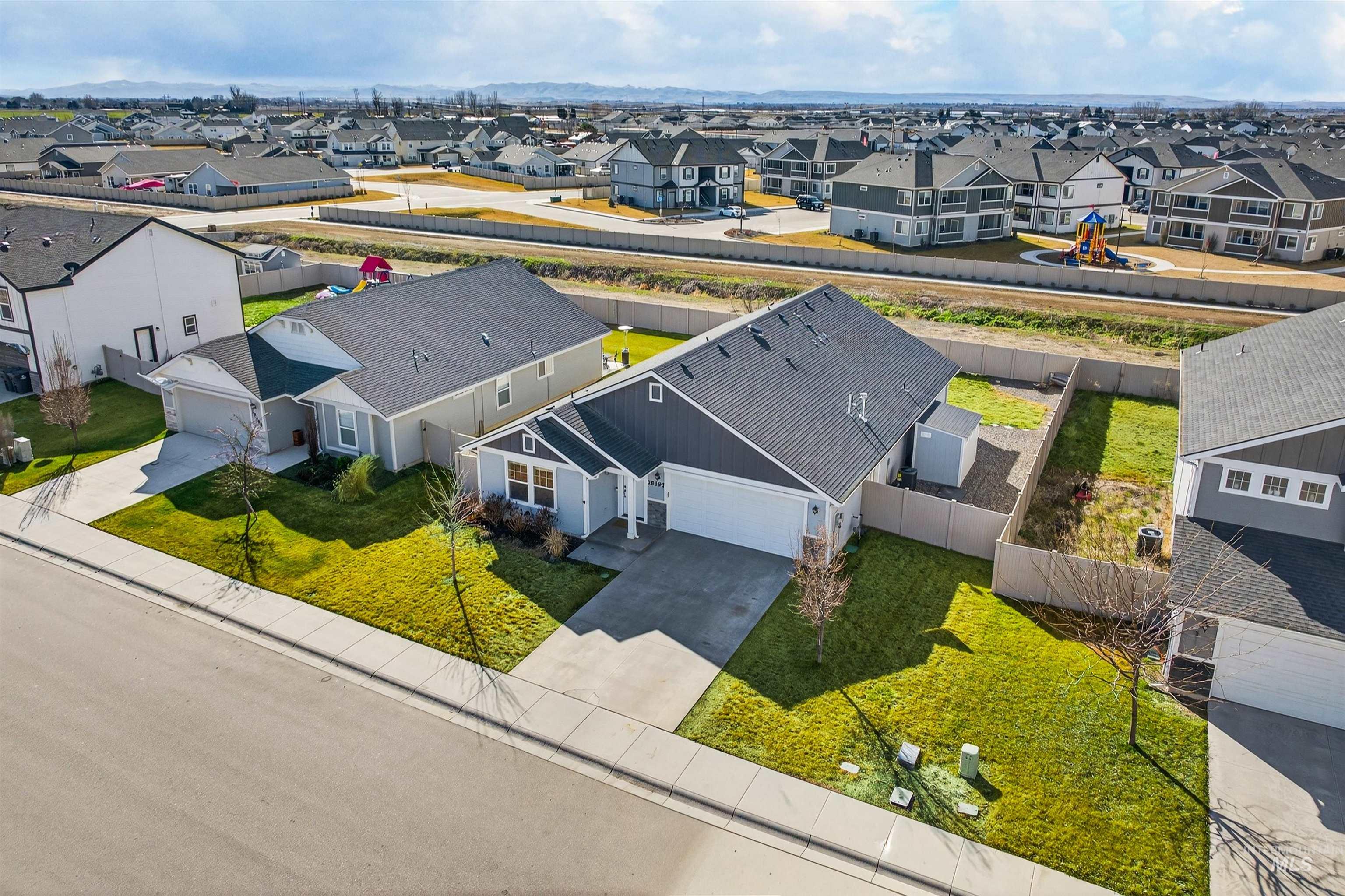 19397 Red Eagle Way, Caldwell, Idaho 83605, 4 Bedrooms, 2 Bathrooms, Residential For Sale, Price $405,000,MLS 98974479