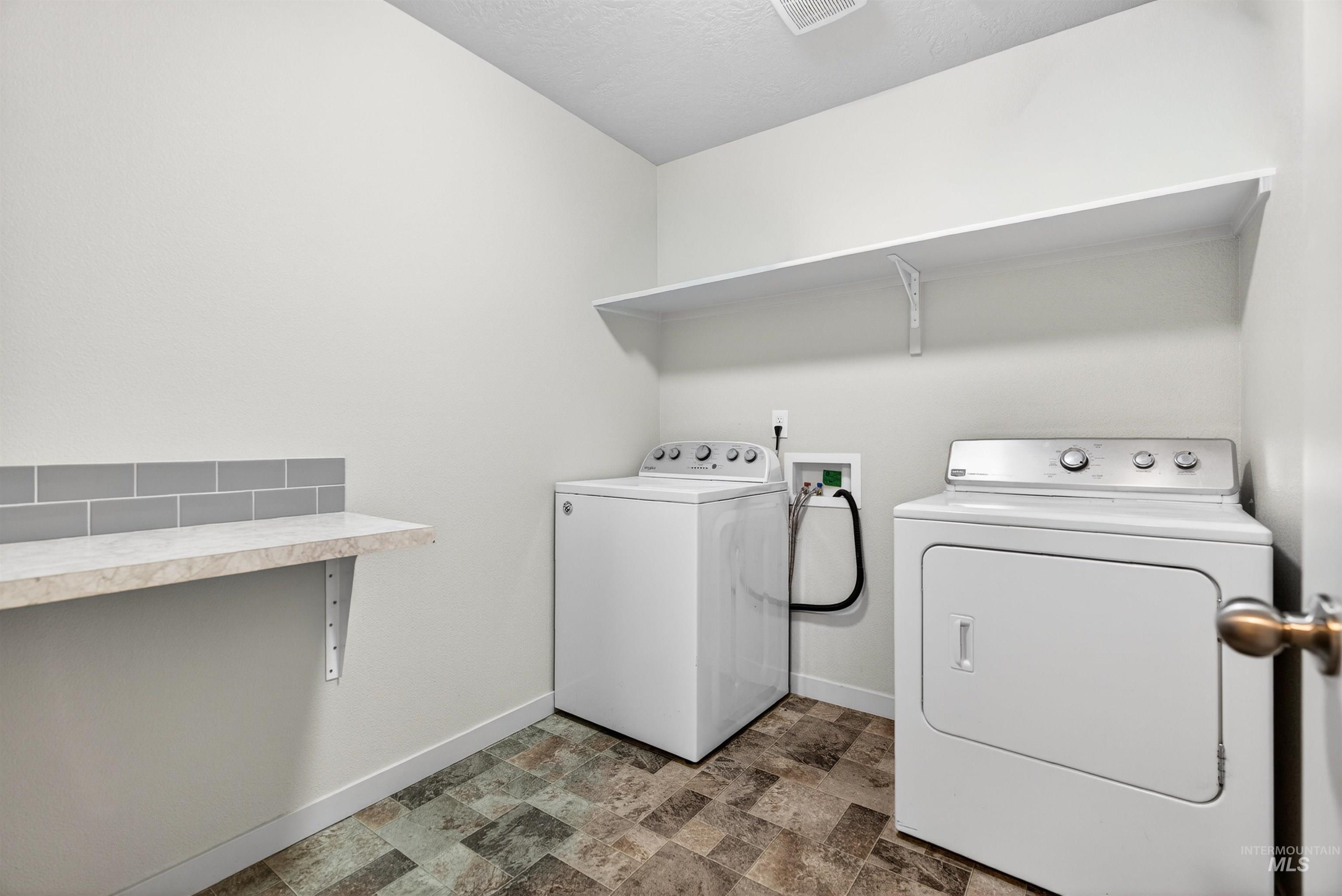 19397 Red Eagle Way, Caldwell, Idaho 83605, 4 Bedrooms, 2 Bathrooms, Residential For Sale, Price $405,000,MLS 98974479