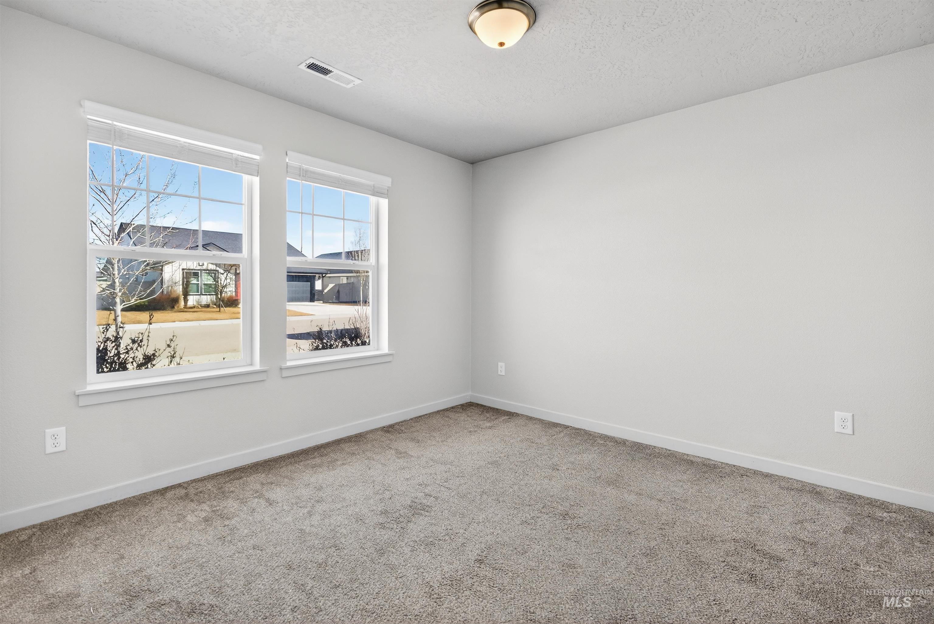 19397 Red Eagle Way, Caldwell, Idaho 83605, 4 Bedrooms, 2 Bathrooms, Residential For Sale, Price $405,000,MLS 98974479