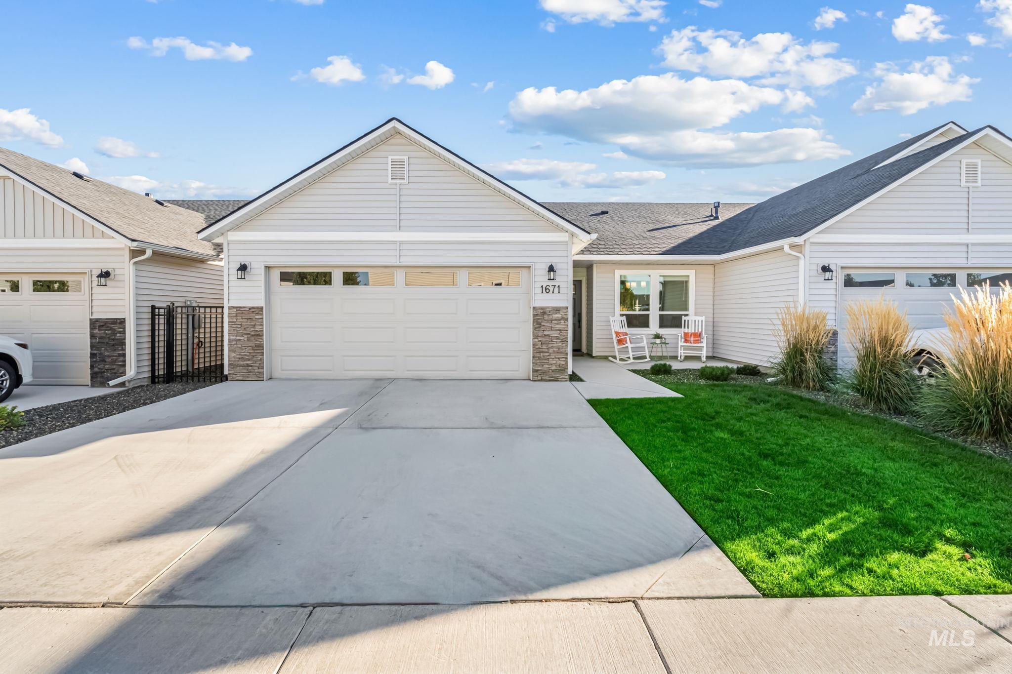 1671 E Netley St., Meridian, Idaho 83646, 3 Bedrooms, 2 Bathrooms, Residential For Sale, Price $415,990,MLS 98974480