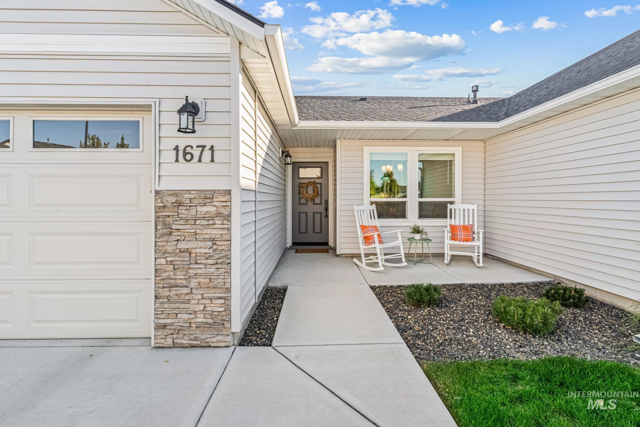 1671 E Netley St., Meridian, Idaho 83646, 3 Bedrooms, 2 Bathrooms, Residential For Sale, Price $415,990,MLS 98974480