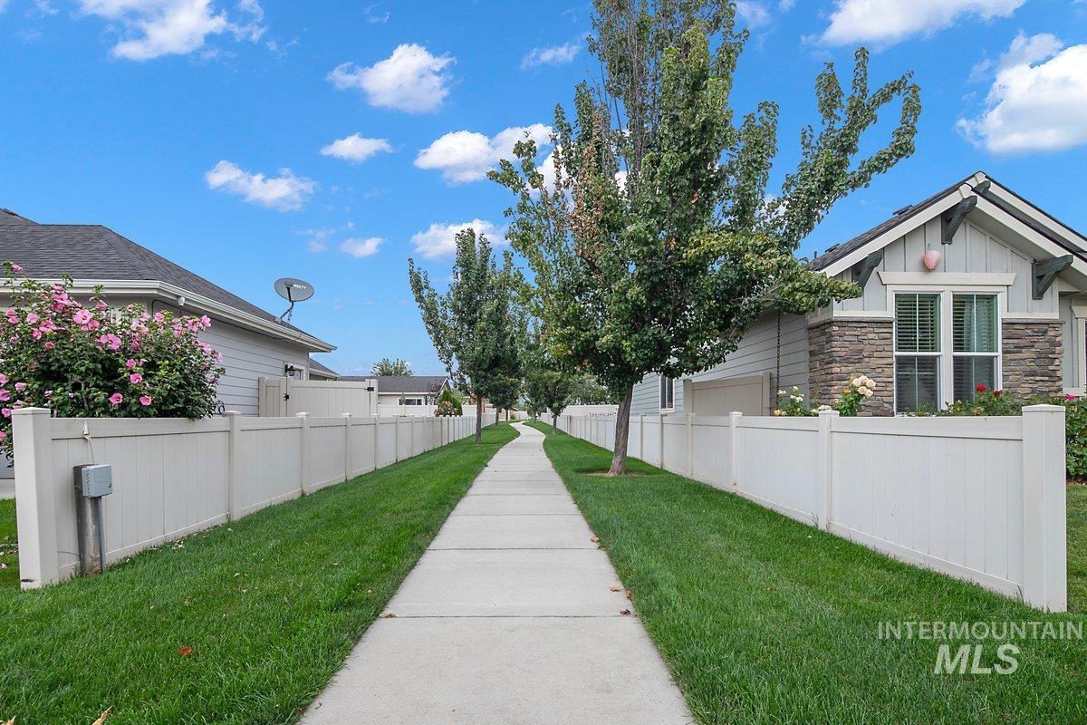 5360 W Grand Rapids st, Meridian, Idaho 83646, 3 Bedrooms, 2 Bathrooms, Residential For Sale, Price $550,000, 98974481