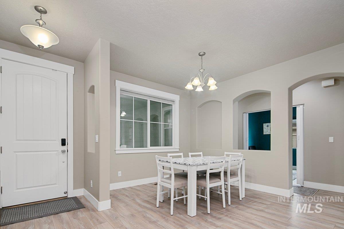 5360 W Grand Rapids st, Meridian, Idaho 83646, 3 Bedrooms, 2 Bathrooms, Residential For Sale, Price $550,000, 98974481