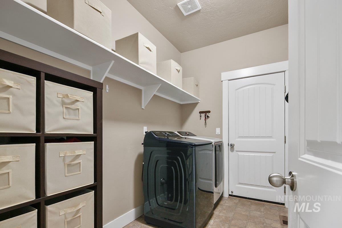 5360 W Grand Rapids st, Meridian, Idaho 83646, 3 Bedrooms, 2 Bathrooms, Residential For Sale, Price $550,000, 98974481