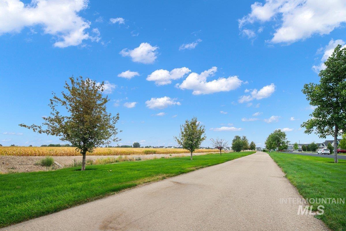 5360 W Grand Rapids st, Meridian, Idaho 83646, 3 Bedrooms, 2 Bathrooms, Residential For Sale, Price $550,000, 98974481