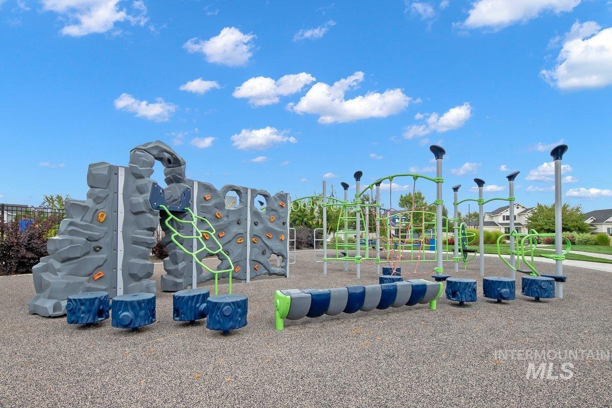 5360 W Grand Rapids st, Meridian, Idaho 83646, 3 Bedrooms, 2 Bathrooms, Residential For Sale, Price $550,000, 98974481