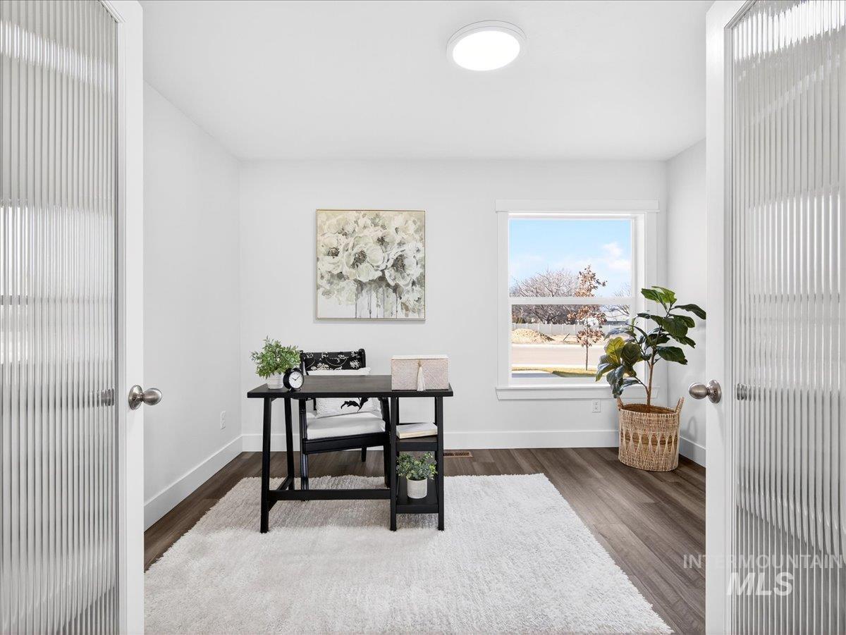 1410 Regency Way, Emmett, Idaho 83617, 3 Bedrooms, 2 Bathrooms, Residential For Sale, Price $427,000,MLS 98974482