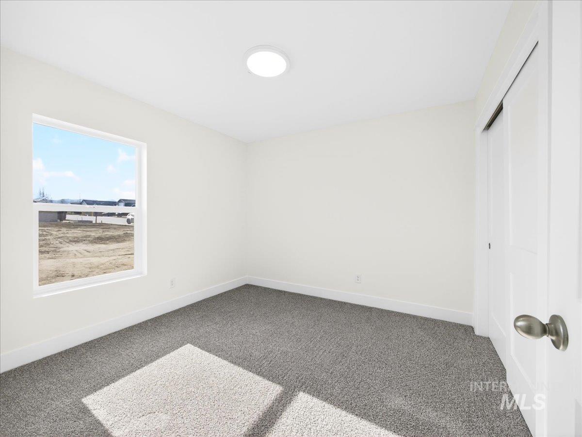 1410 Regency Way, Emmett, Idaho 83617, 3 Bedrooms, 2 Bathrooms, Residential For Sale, Price $427,000,MLS 98974482