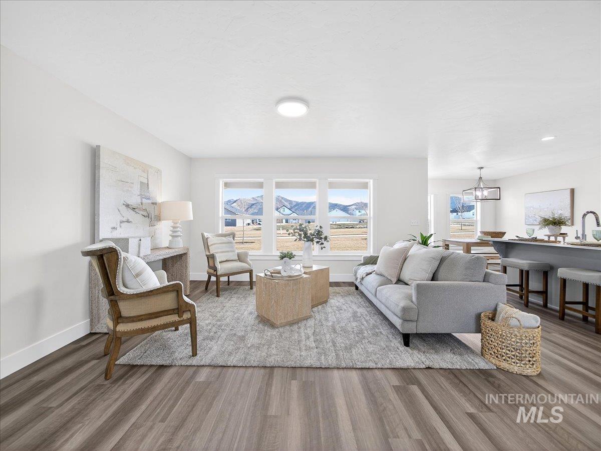 1410 Regency Way, Emmett, Idaho 83617, 3 Bedrooms, 2 Bathrooms, Residential For Sale, Price $427,000,MLS 98974482