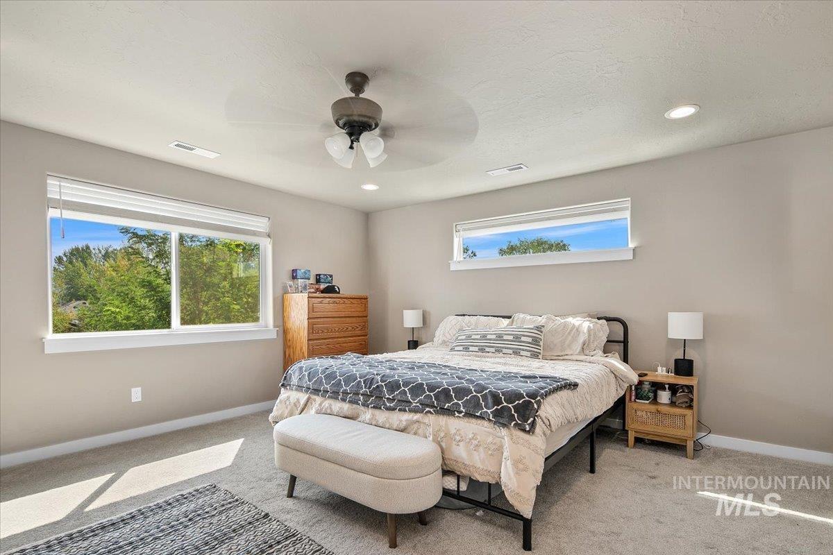 989 N Acer Loop, Nampa, Idaho 83687, 5 Bedrooms, 3 Bathrooms, Residential For Sale, Price $482,000, 98974483