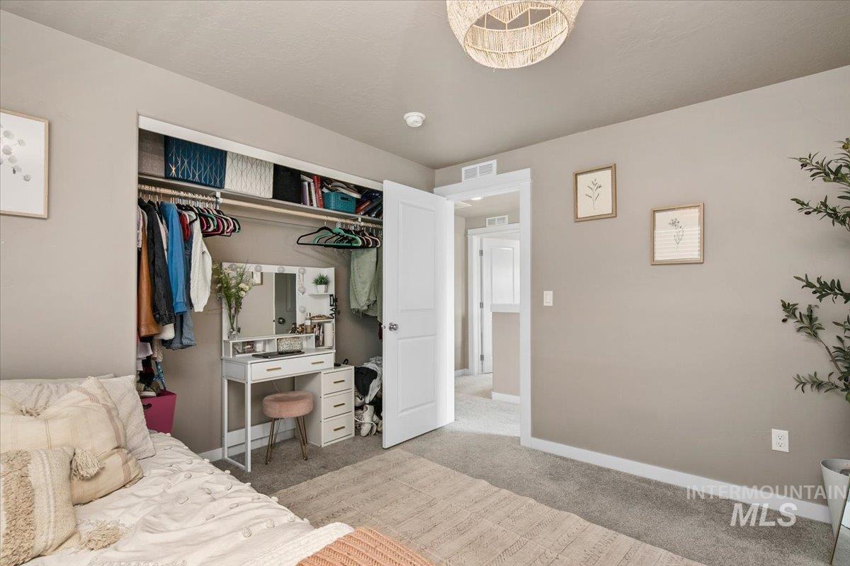 989 N Acer Loop, Nampa, Idaho 83687, 5 Bedrooms, 3 Bathrooms, Residential For Sale, Price $482,000, 98974483