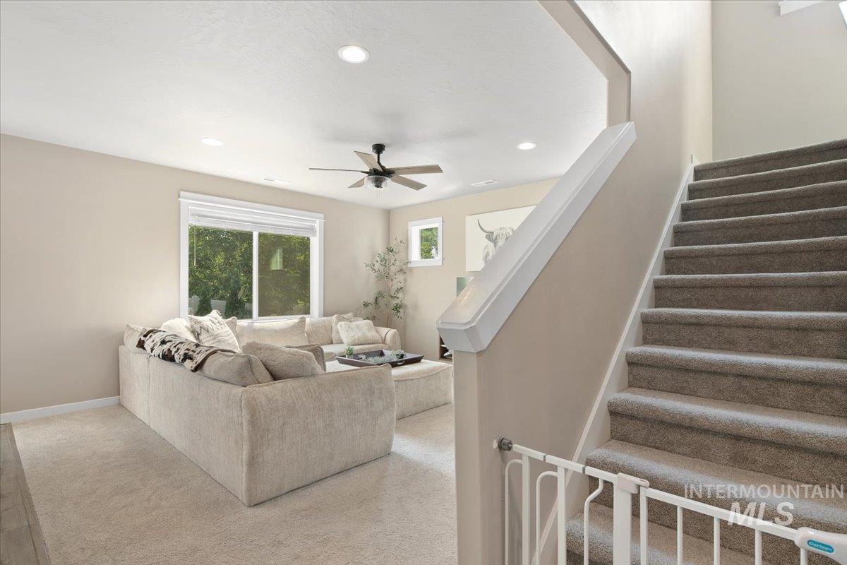 989 N Acer Loop, Nampa, Idaho 83687, 5 Bedrooms, 3 Bathrooms, Residential For Sale, Price $482,000, 98974483