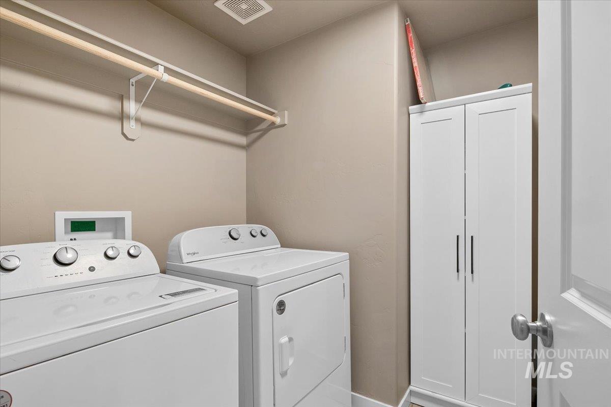 989 N Acer Loop, Nampa, Idaho 83687, 5 Bedrooms, 3 Bathrooms, Residential For Sale, Price $482,000, 98974483