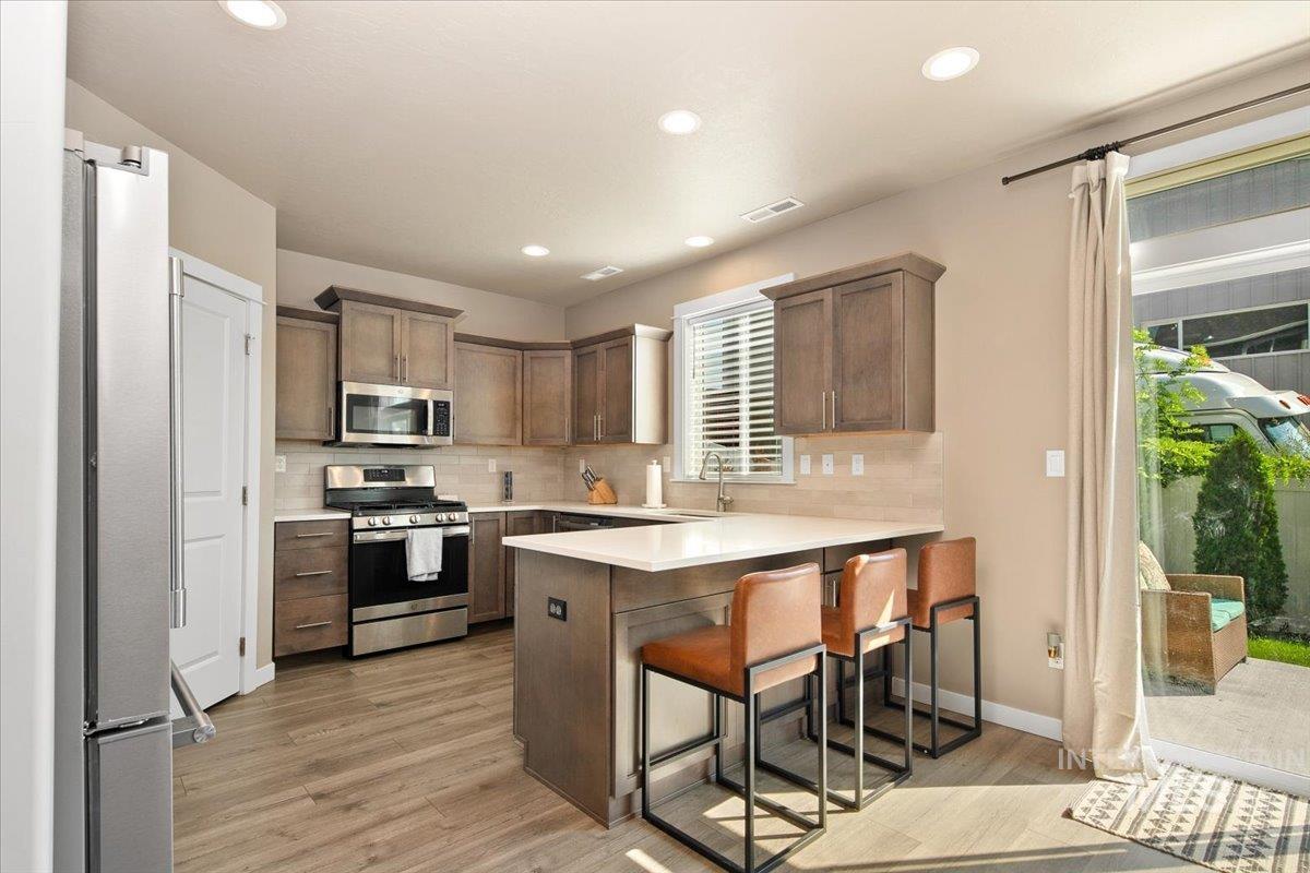 989 N Acer Loop, Nampa, Idaho 83687, 5 Bedrooms, 3 Bathrooms, Residential For Sale, Price $482,000, 98974483