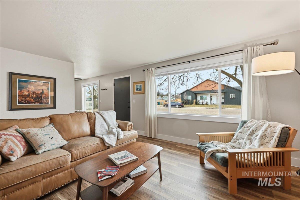 508 E Washington Ave, Nampa, Idaho 83686, 2 Bedrooms, 1 Bathroom, Residential For Sale, Price $314,900,MLS 98974487