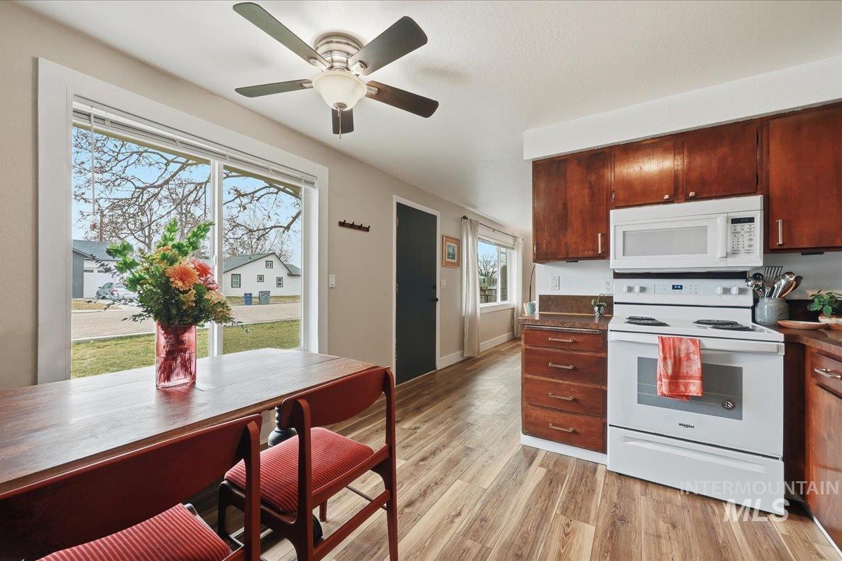 508 E Washington Ave, Nampa, Idaho 83686, 2 Bedrooms, 1 Bathroom, Residential For Sale, Price $314,900,MLS 98974487